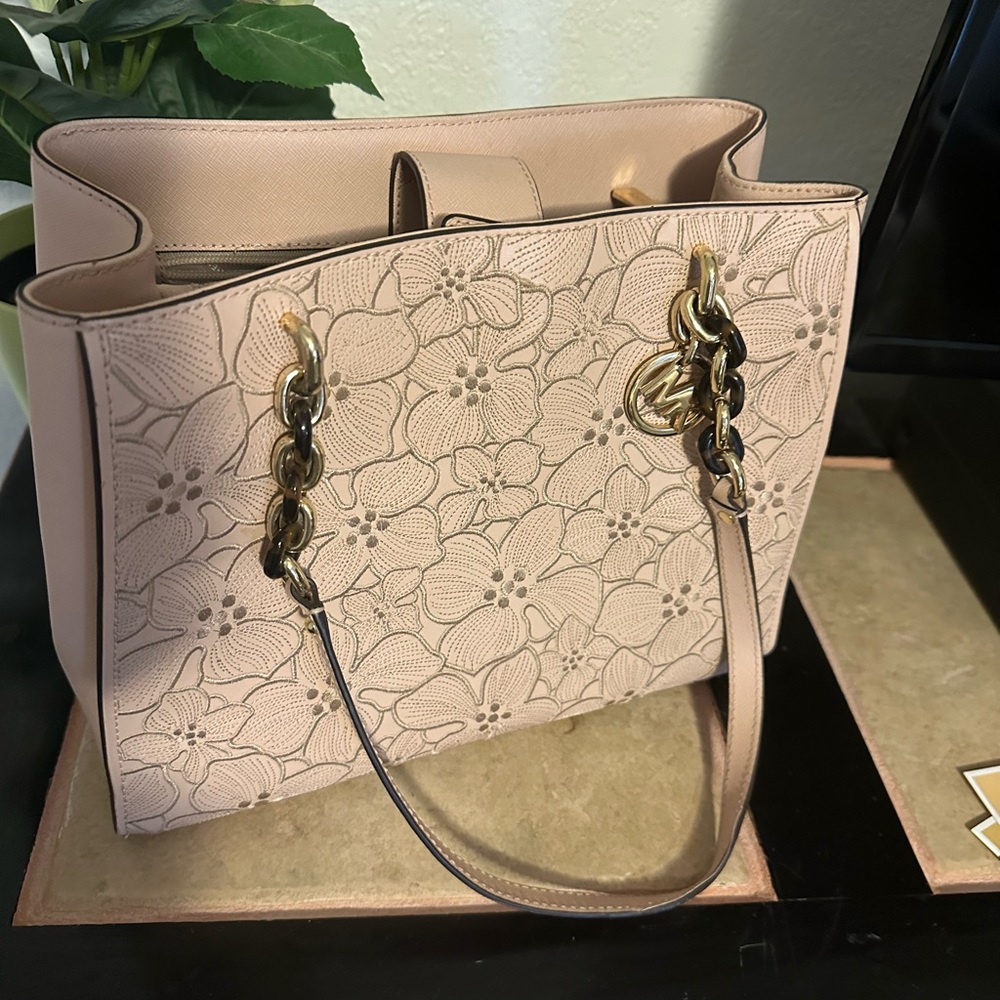 Michael Kors Soft Pink Colored Handbag